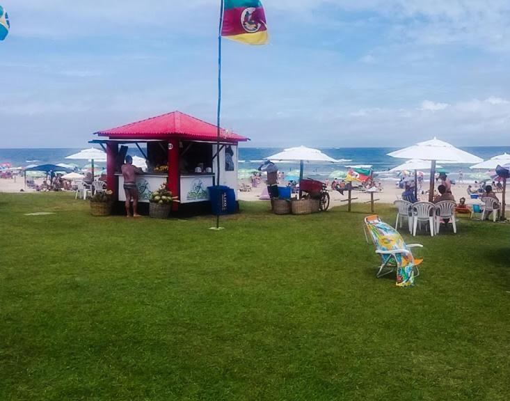Kitnet S2 Em Torres-Rs - Na Mais Bela Praia Gaucha - Cozinha - Banheiro - Ar Condicionado - Tv Smart 32' - Wi-Fi - Estacionamento - Anfitria Superhost No Bnb Buitenkant foto