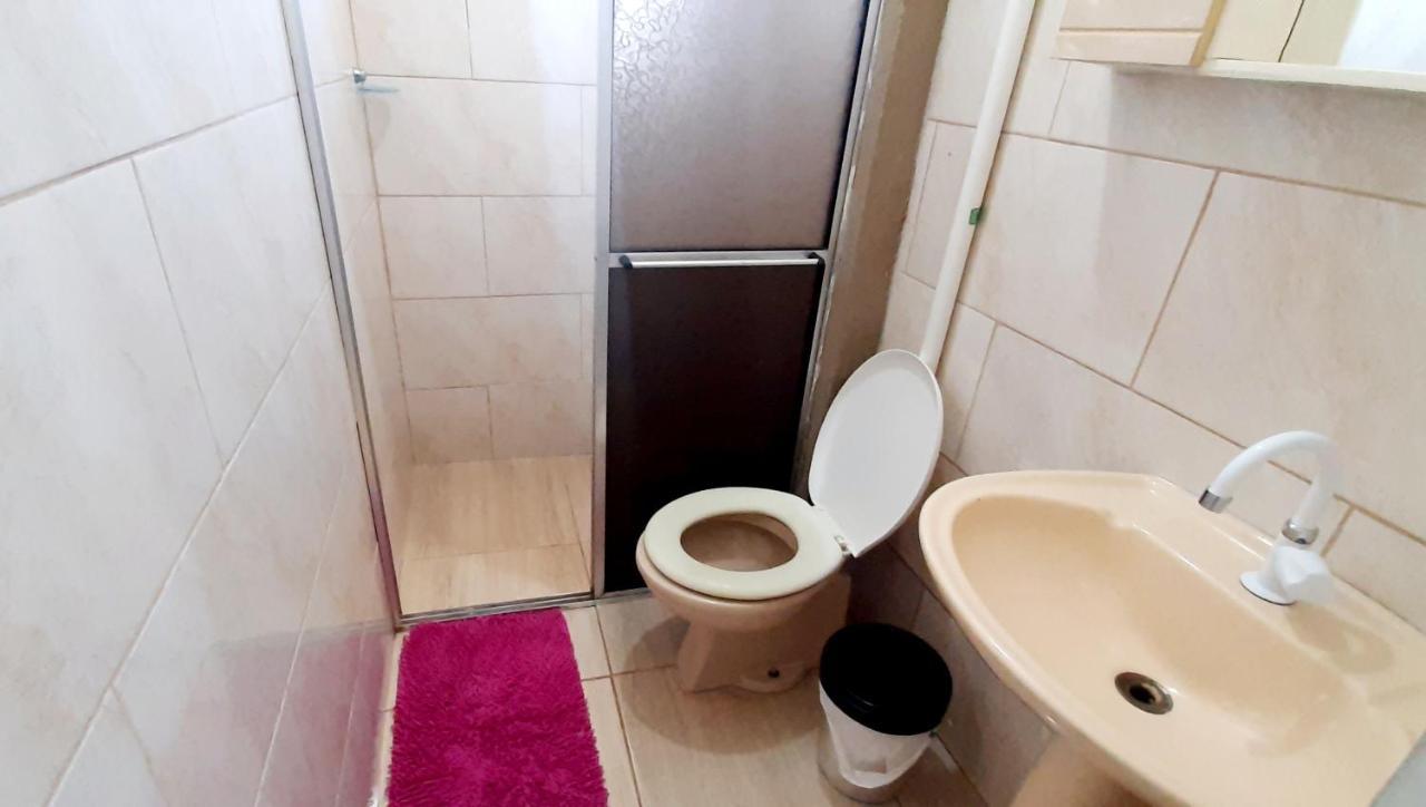 Kitnet S2 Em Torres-Rs - Na Mais Bela Praia Gaucha - Cozinha - Banheiro - Ar Condicionado - Tv Smart 32' - Wi-Fi - Estacionamento - Anfitria Superhost No Bnb Buitenkant foto