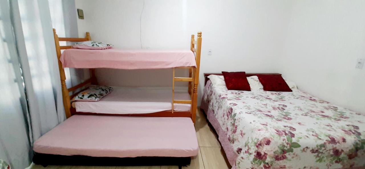 Kitnet S2 Em Torres-Rs - Na Mais Bela Praia Gaucha - Cozinha - Banheiro - Ar Condicionado - Tv Smart 32' - Wi-Fi - Estacionamento - Anfitria Superhost No Bnb Buitenkant foto